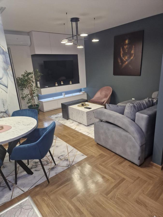 Gold Lux Apartment Čačak Екстериор снимка
