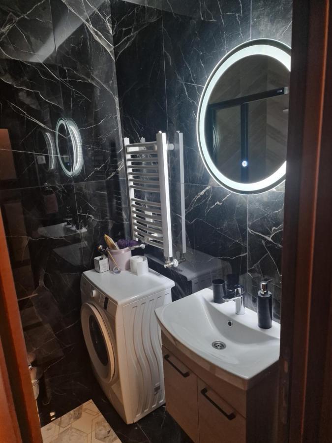 Gold Lux Apartment Čačak Екстериор снимка